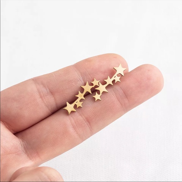 Gold Star Ear crawler earrings - Picture 3 of 3